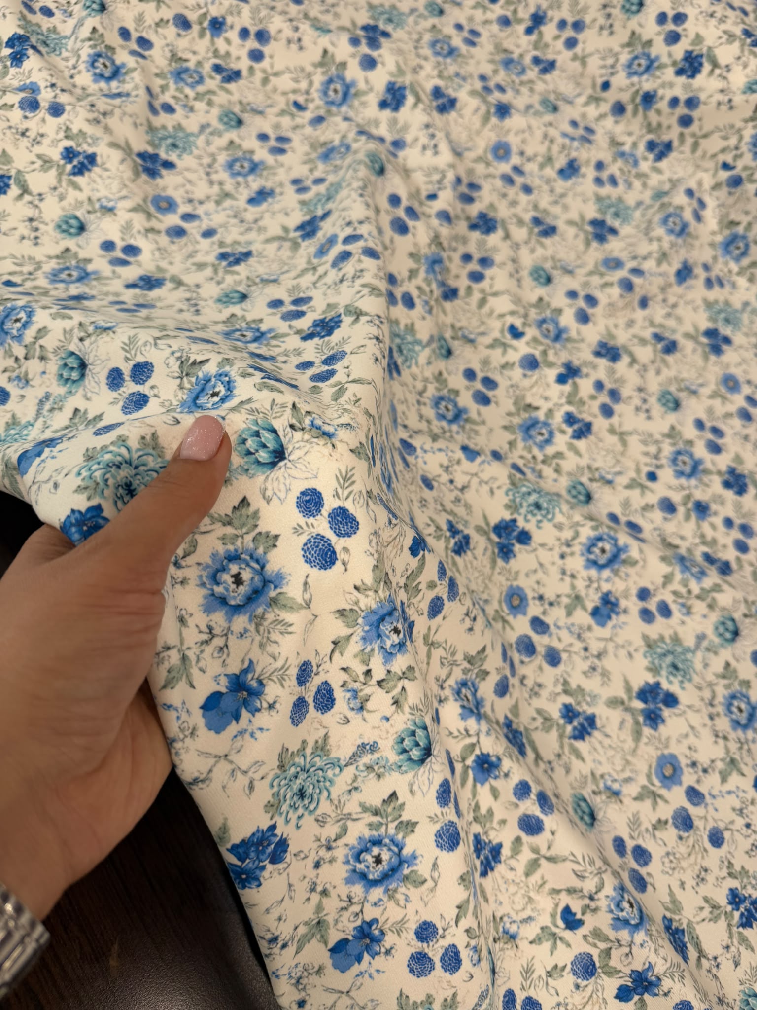 Mavi Çiçek Desenli Süet Baskılı Kumaş | 150 cm En