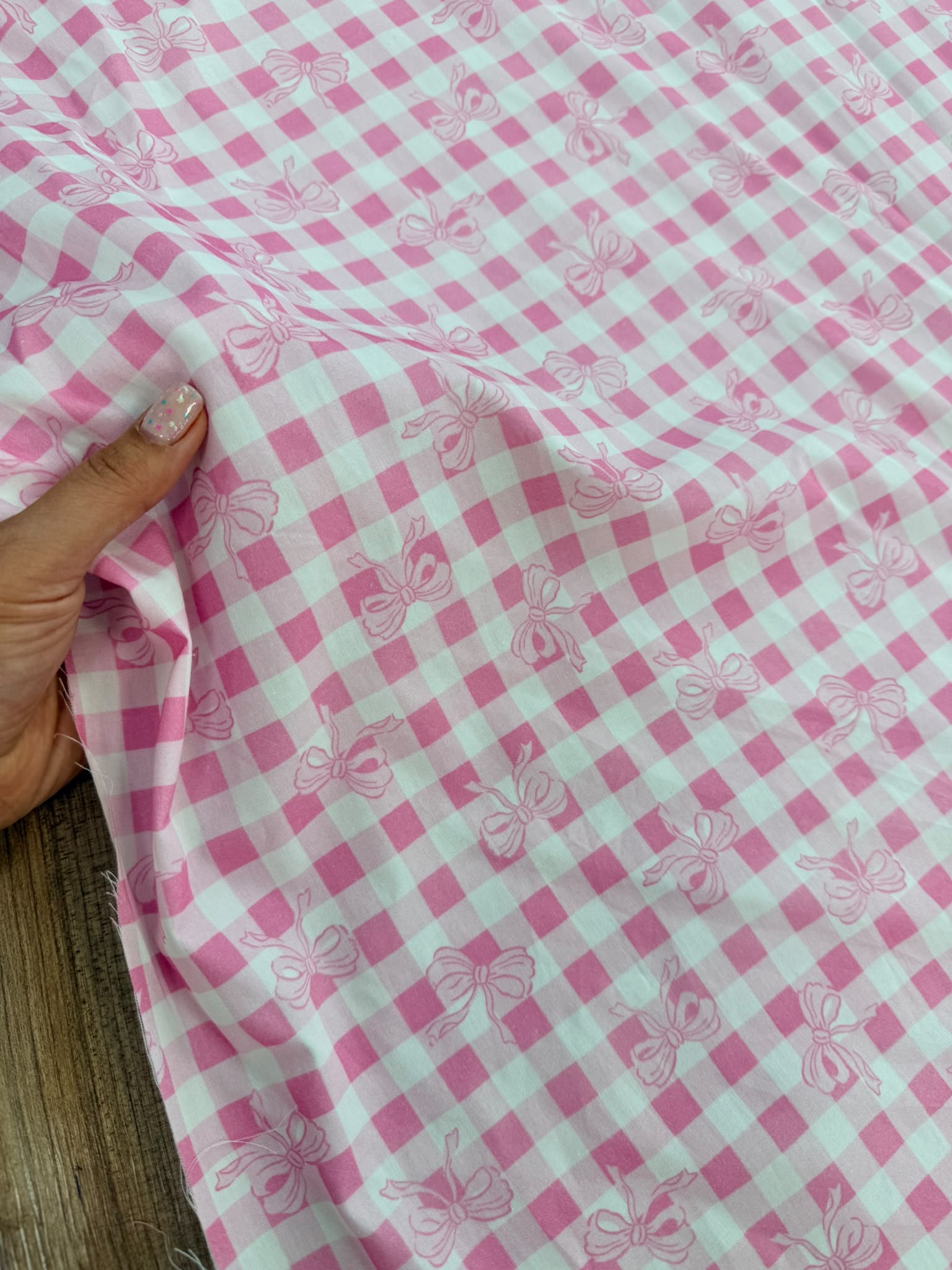 Pembe Pötikare Fiyonk Desenli Poplin Kumaş | %100 Pamuk 150 cm En